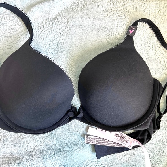 Body by Victoria Push-up Plunge Bra - Picture 3 of 5